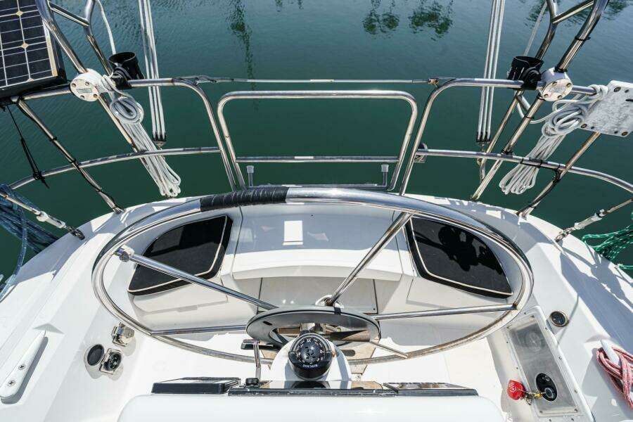 Orion 37ft Hunter Yacht For Sale