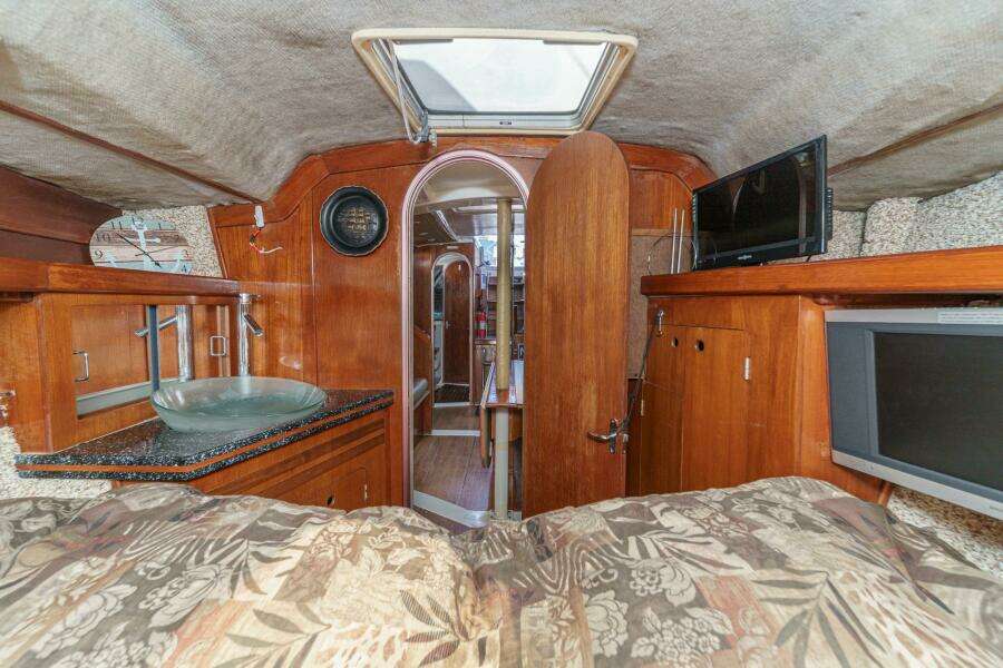 Orion 37ft Hunter Yacht For Sale