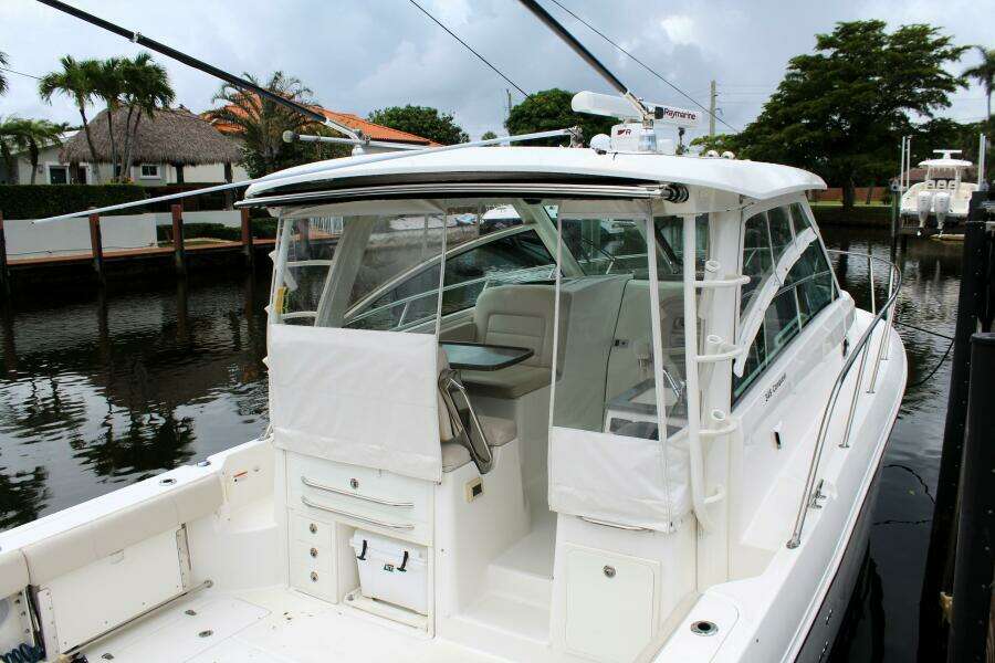 F Troop 35ft Boston Whaler Yacht For Sale