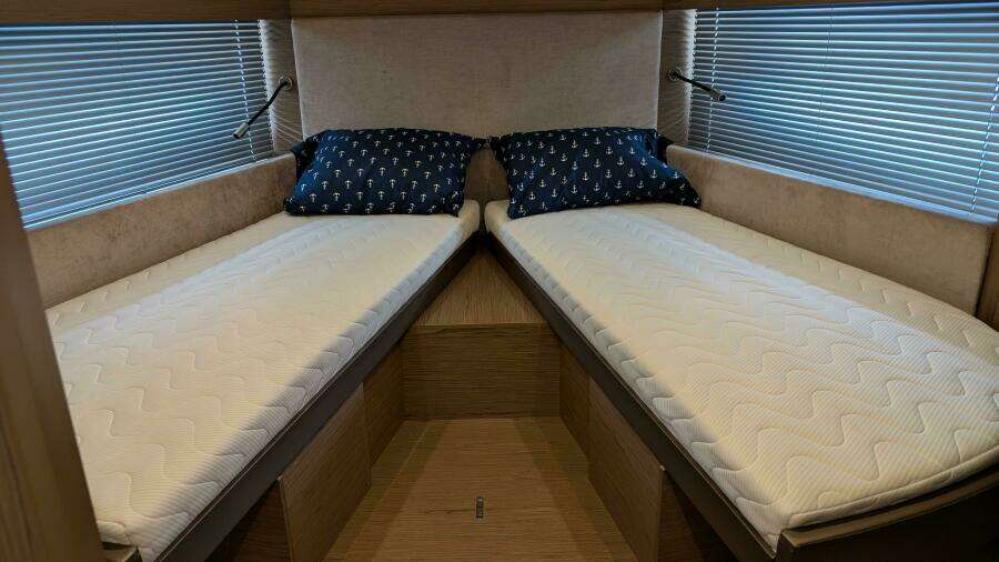 Best Life 46ft Beneteau Yacht For Sale