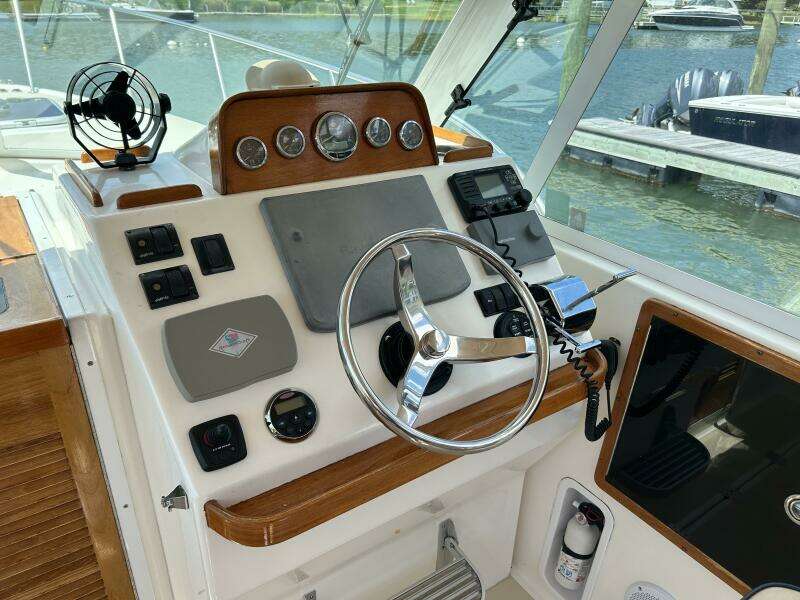 33ft Hunt Yachts Yacht For Sale