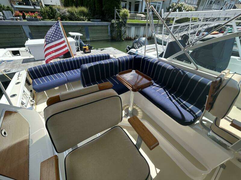 33ft Hunt Yachts Yacht For Sale