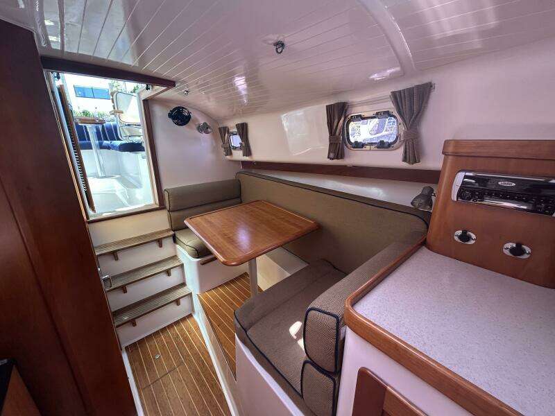 33ft Hunt Yachts Yacht For Sale