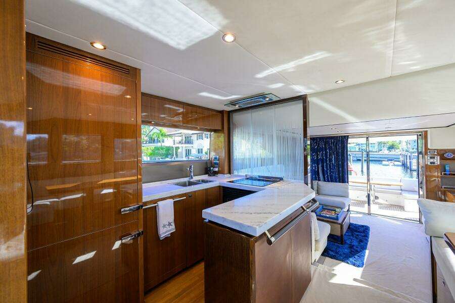 TIGHT SQUEEZE 64ft Princess Yacht For Sale
