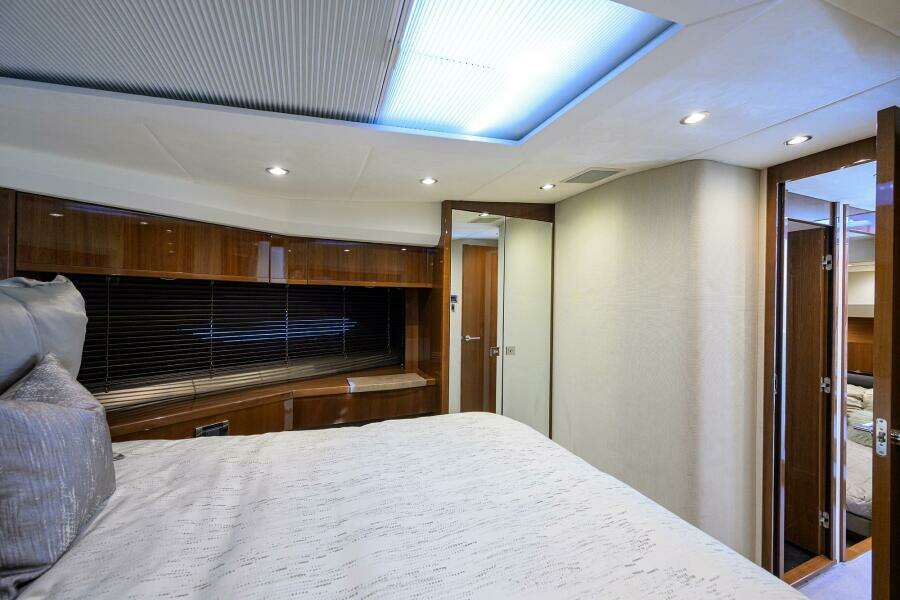 TIGHT SQUEEZE 64ft Princess Yacht For Sale
