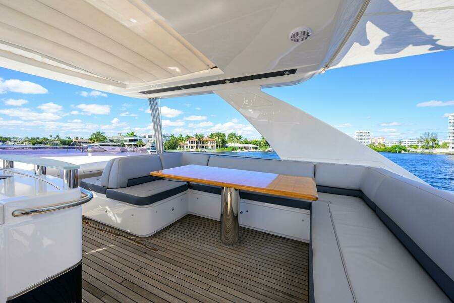 TIGHT SQUEEZE 64ft Princess Yacht For Sale