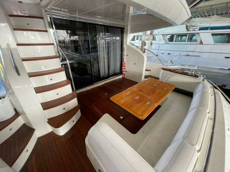 TIGHT SQUEEZE 64ft Princess Yacht For Sale