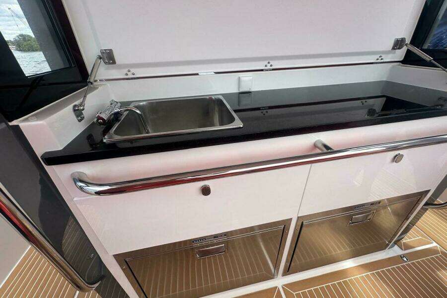 41ft Nimbus Yacht For Sale