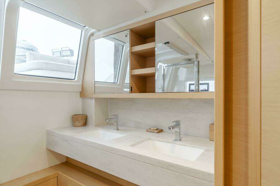 Sunset O 62ft Lagoon Yacht For Sale