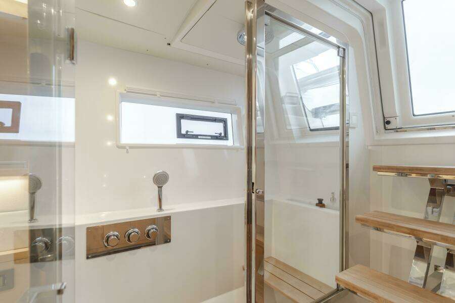 Sunset O 62ft Lagoon Yacht For Sale