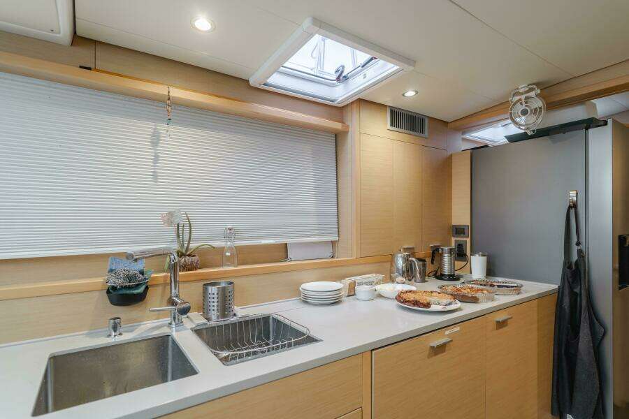Sunset O 62ft Lagoon Yacht For Sale