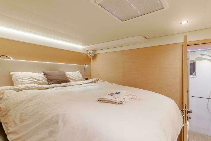 Sunset O 62ft Lagoon Yacht For Sale