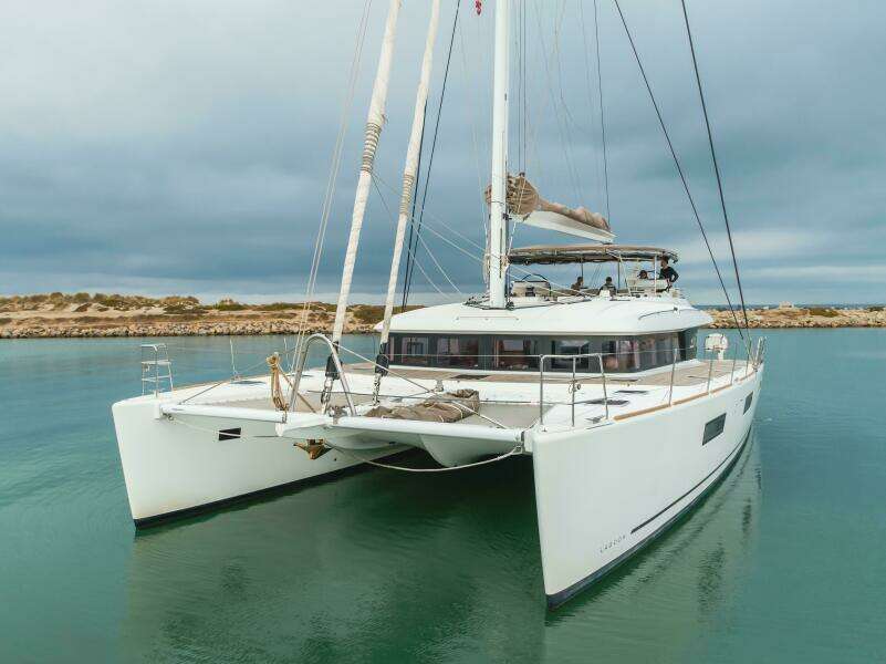 Sunset O 62ft Lagoon Yacht For Sale