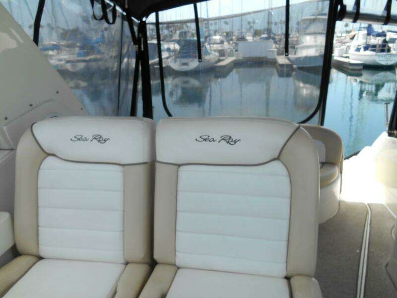 Legasea 33ft Sea Ray Yacht For Sale
