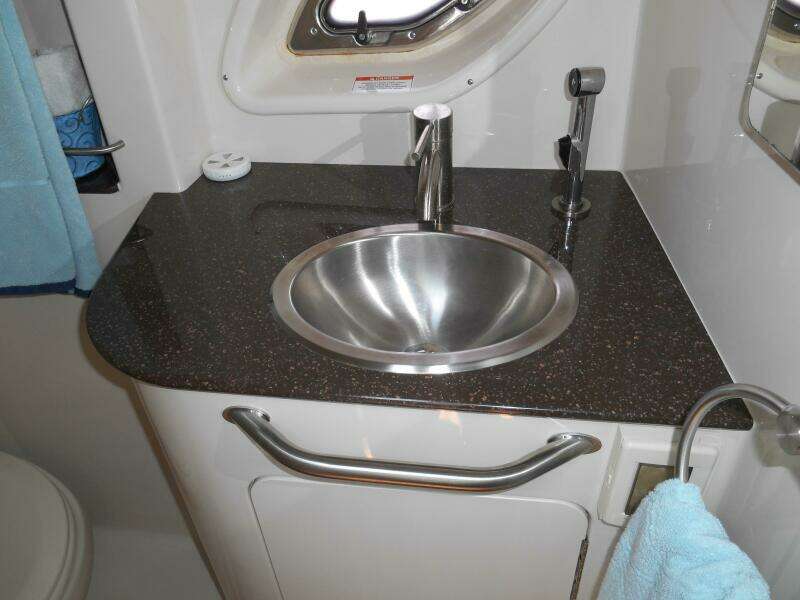 Legasea 33ft Sea Ray Yacht For Sale