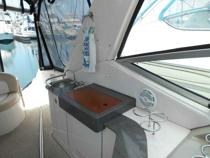 Legasea 33ft Sea Ray Yacht For Sale