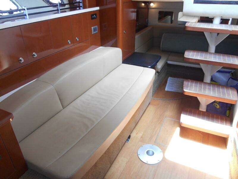 Legasea 33ft Sea Ray Yacht For Sale