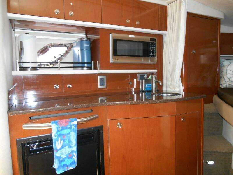 Legasea 33ft Sea Ray Yacht For Sale
