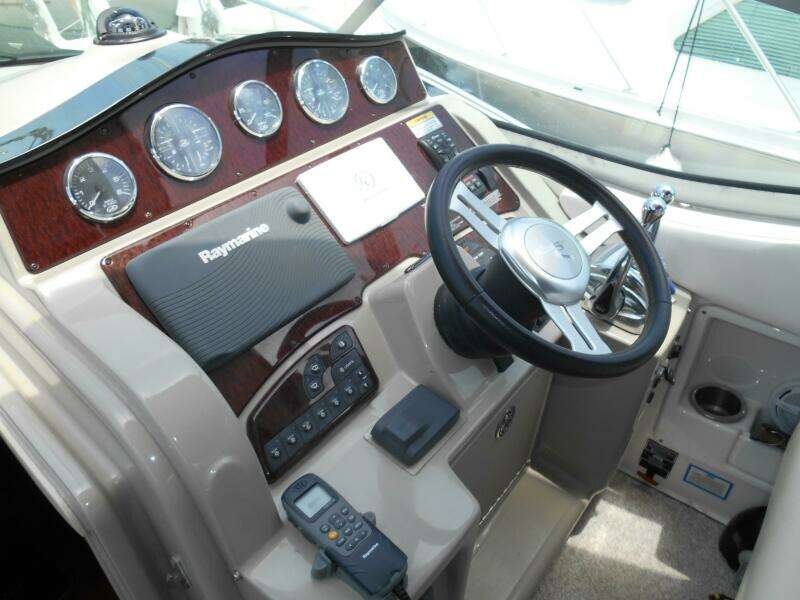 Legasea 33ft Sea Ray Yacht For Sale