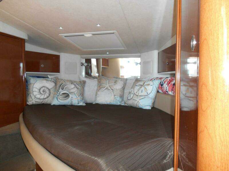 Legasea 33ft Sea Ray Yacht For Sale