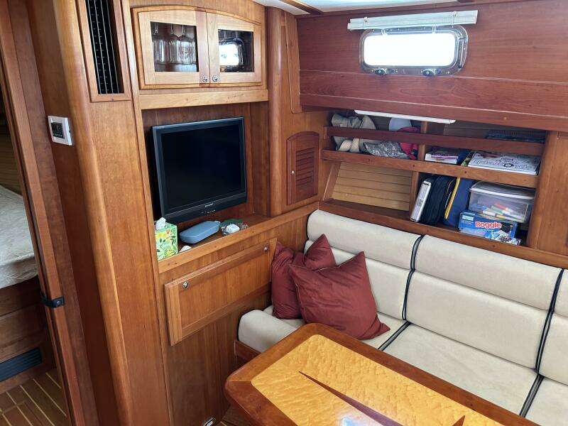 38ft Sabre Yacht For Sale