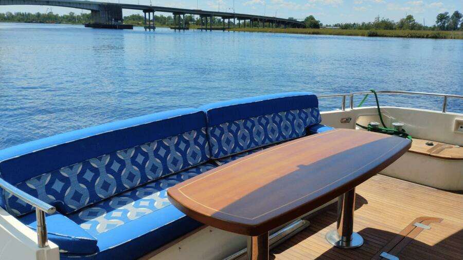 Amusante Epique 72ft Viking Princess Yacht For Sale