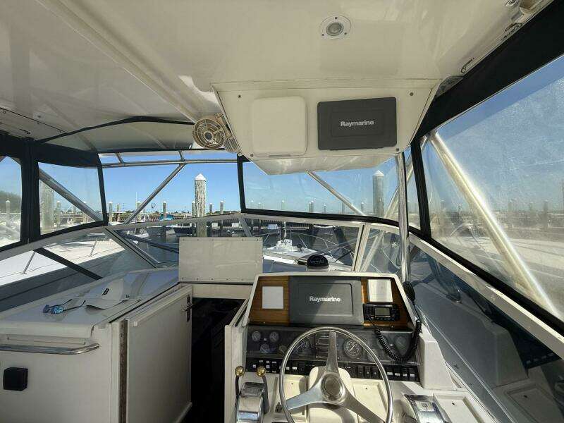 Sully II 33ft Blackfin Yacht For Sale