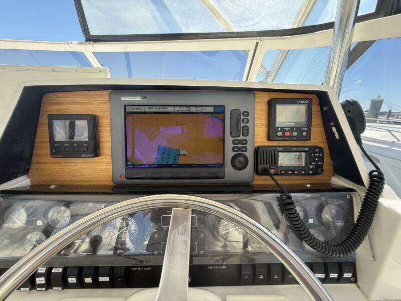 Sully II 33ft Blackfin Yacht For Sale
