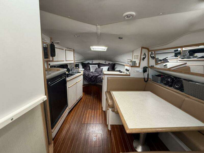 Sully II 33ft Blackfin Yacht For Sale