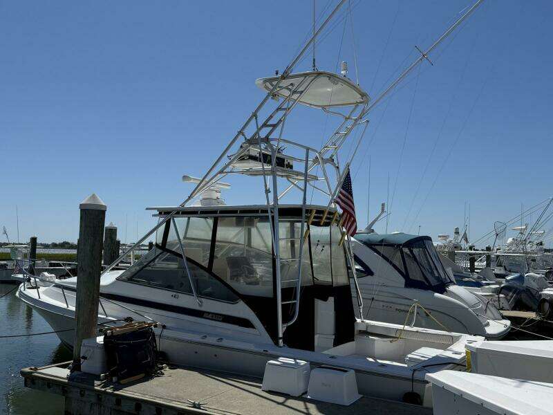 Sully II 33ft Blackfin Yacht For Sale