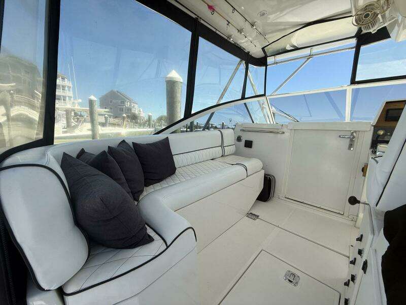 Sully II 33ft Blackfin Yacht For Sale