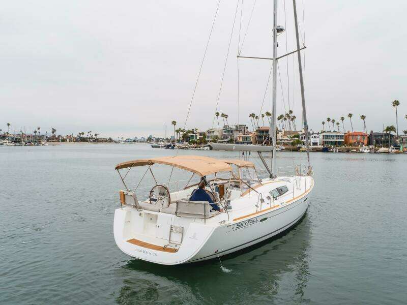 Skyfall 49ft Beneteau Yacht For Sale