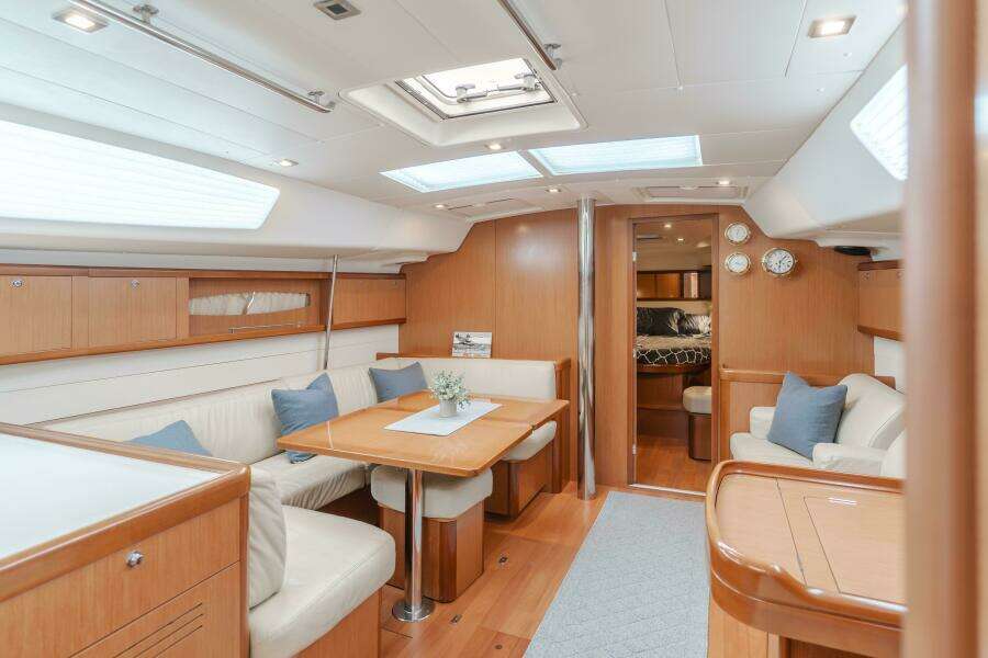 Skyfall 49ft Beneteau Yacht For Sale
