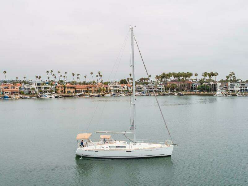 Skyfall 49ft Beneteau Yacht For Sale