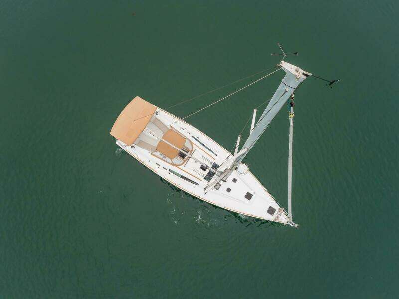 Skyfall 49ft Beneteau Yacht For Sale