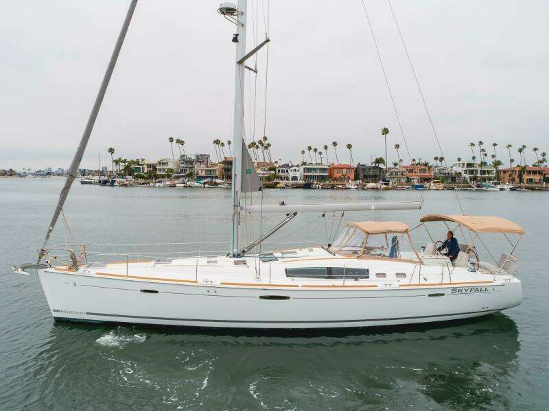 Skyfall 49ft Beneteau Yacht For Sale