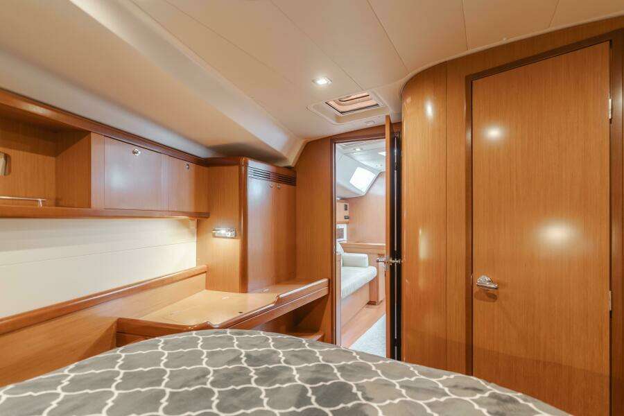 Skyfall 49ft Beneteau Yacht For Sale