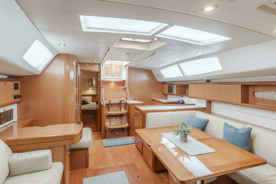 Skyfall 49ft Beneteau Yacht For Sale