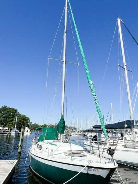 TIGER LILY 34ft CAL Yacht For Sale