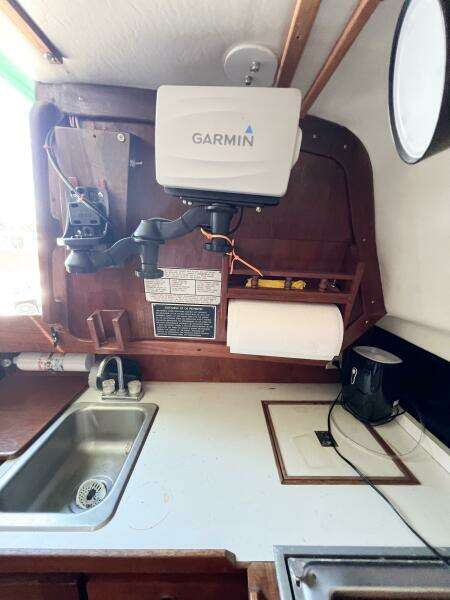 TIGER LILY 34ft CAL Yacht For Sale