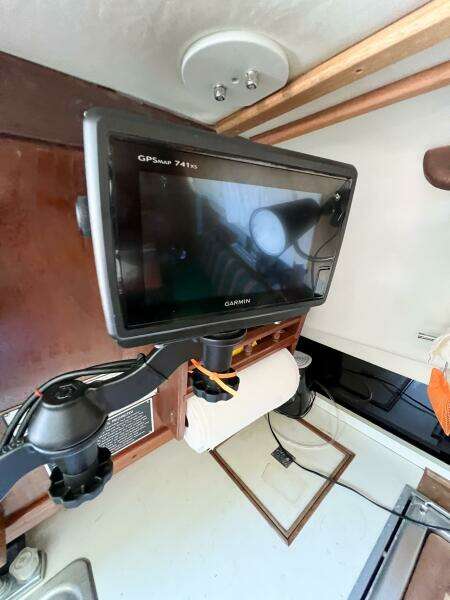 TIGER LILY 34ft CAL Yacht For Sale