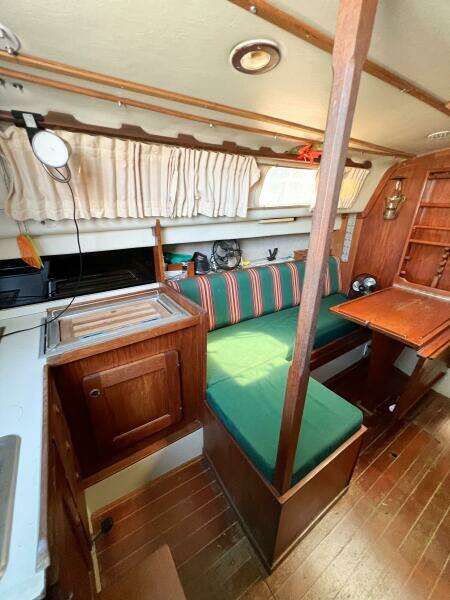 TIGER LILY 34ft CAL Yacht For Sale