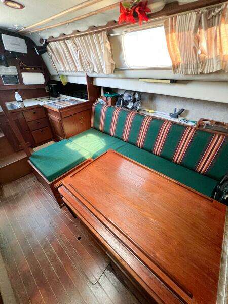 TIGER LILY 34ft CAL Yacht For Sale