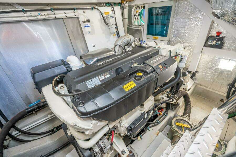MIDNIGHT OIL 57ft Sunseeker Yacht For Sale