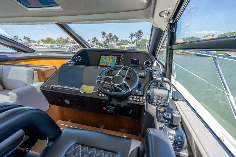 MIDNIGHT OIL 57ft Sunseeker Yacht For Sale