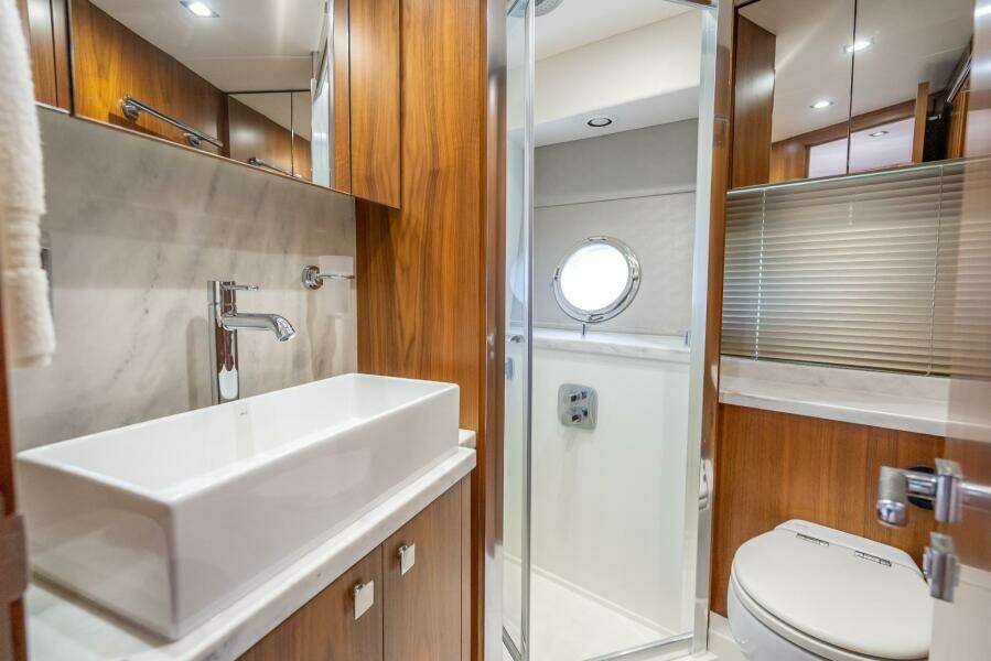 MIDNIGHT OIL 57ft Sunseeker Yacht For Sale