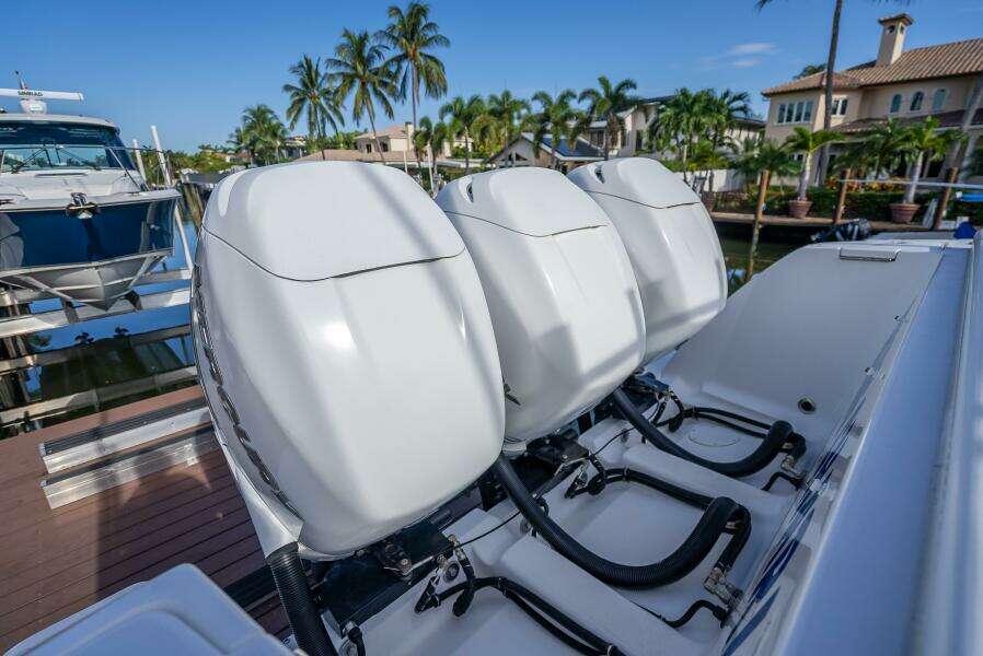 Chasing Charli 40ft Intrepid Yacht For Sale