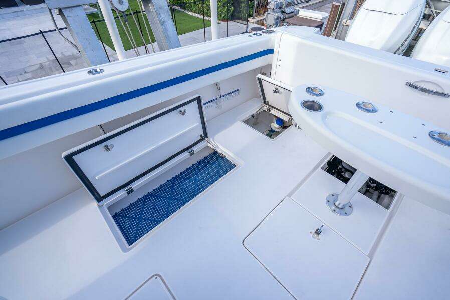 Chasing Charli 40ft Intrepid Yacht For Sale