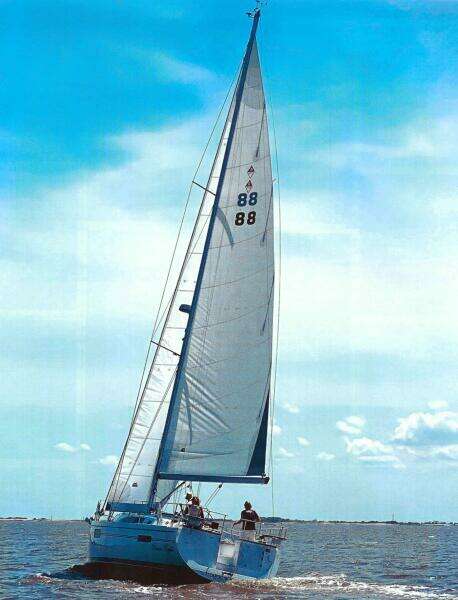 Picture Perfect 43ft Catalina Yacht For Sale