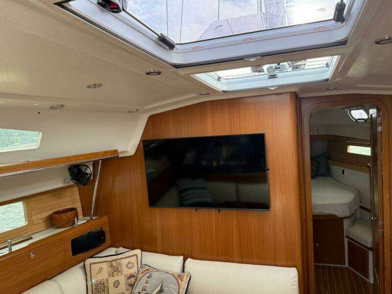Picture Perfect 43ft Catalina Yacht For Sale